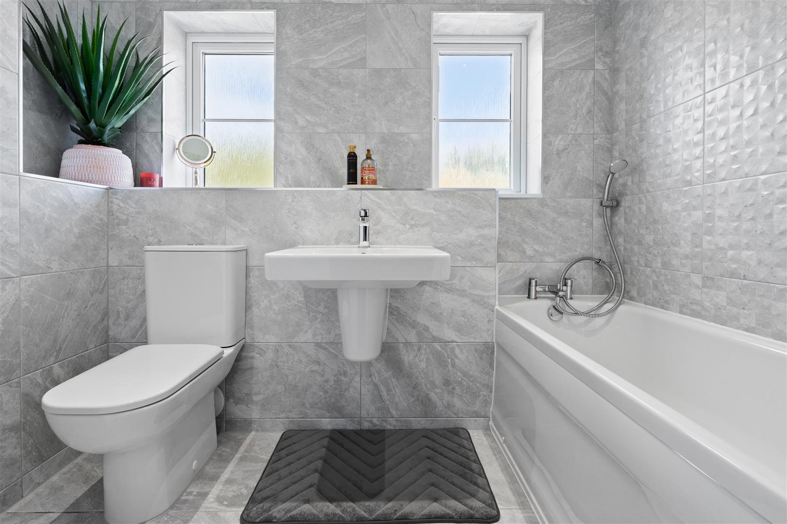 Jack & Jill En-Suite